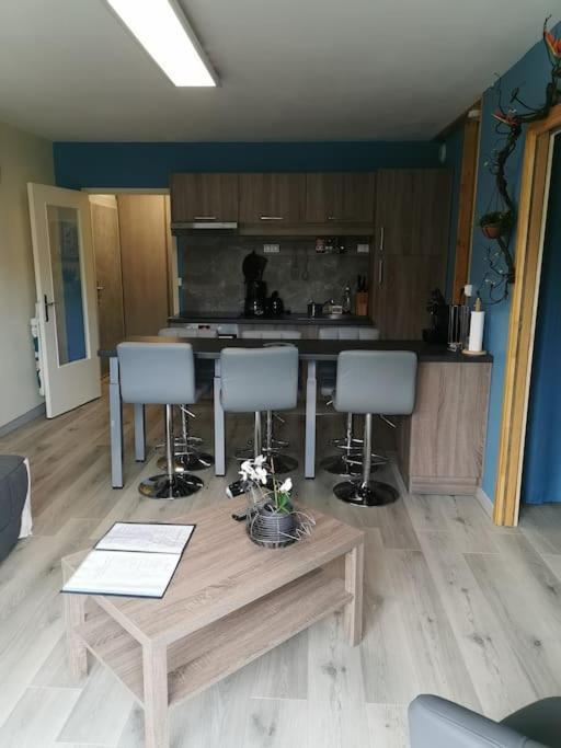 Le Bonheur Au Vert Feuillage Honfleur Exteriör bild